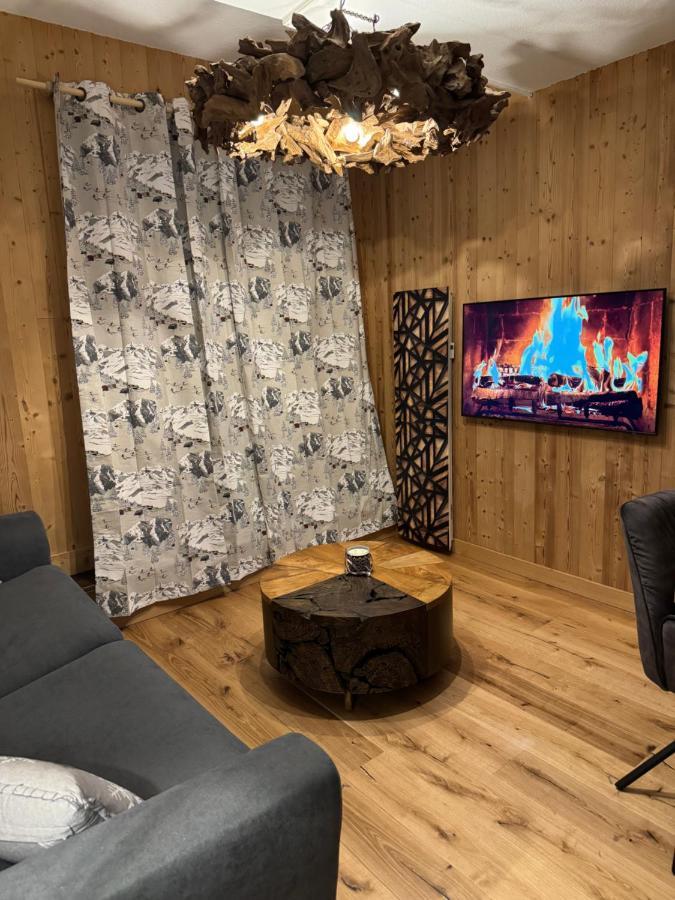 Cocon Au Coeur De Chamonix Avec Parking Gratuit Apartment Bagian luar foto